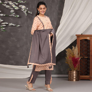 Light Peach Casual Wear Printed Cotton Kurti - Pant Set With Dupatta - Peachmode
