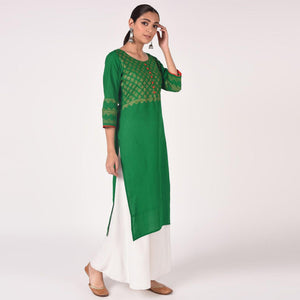 Maai - Green Casual Block Printed Cotton Kurti - Peachmode