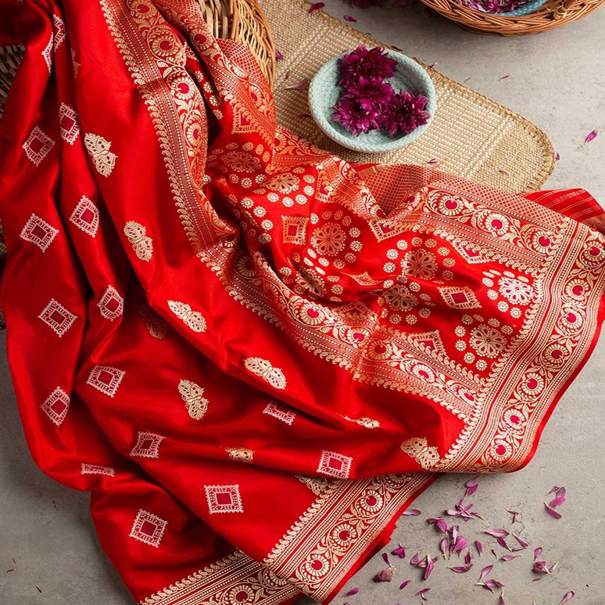 Mesmeric Red Colored Festive Woven Banarasi Silk Saree - Peachmode