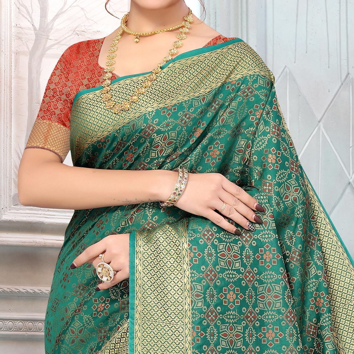 Morpich Woven Jacquard Saree - Peachmode