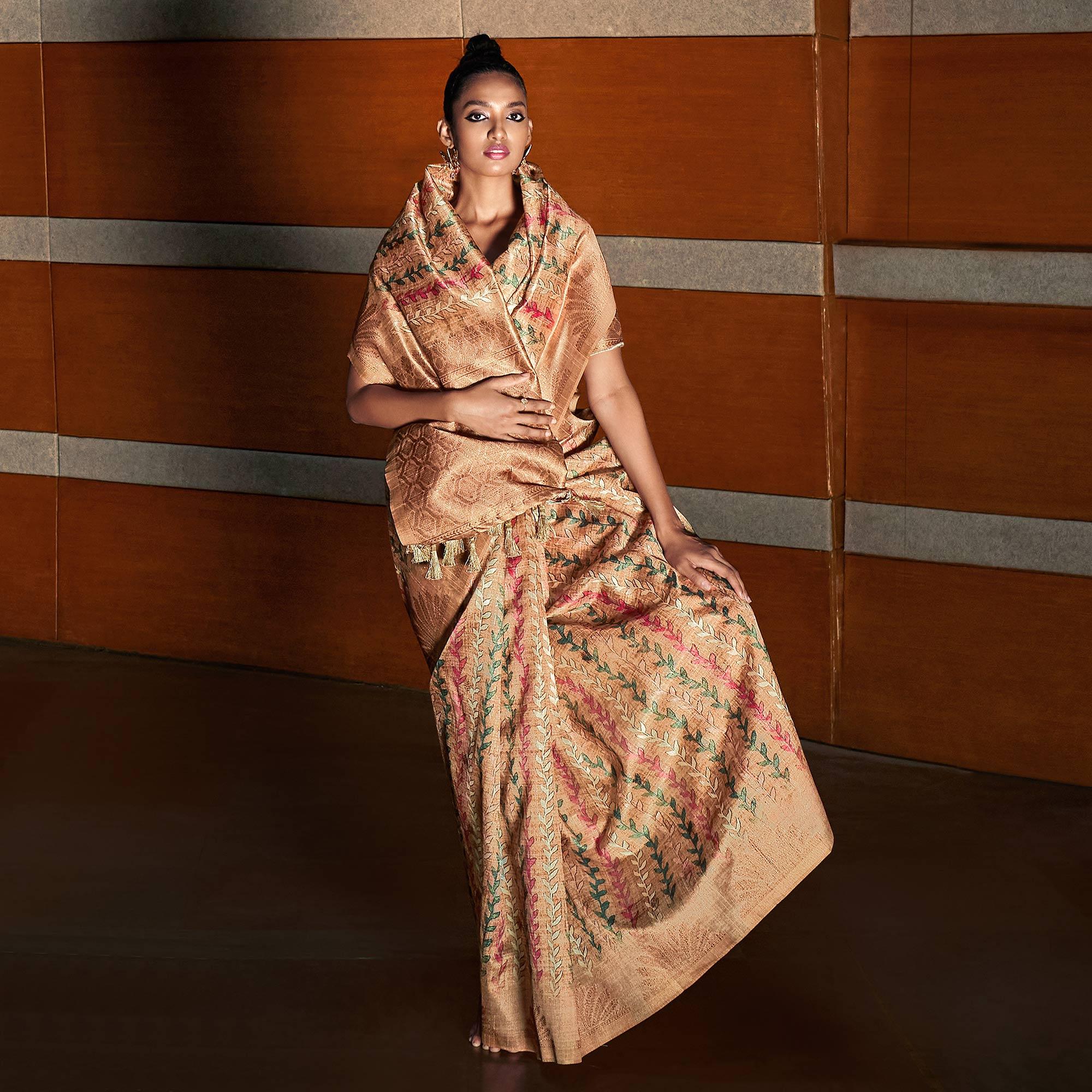 Peach digital Printed Raw Silk Saree With Tassels - Peachmode
