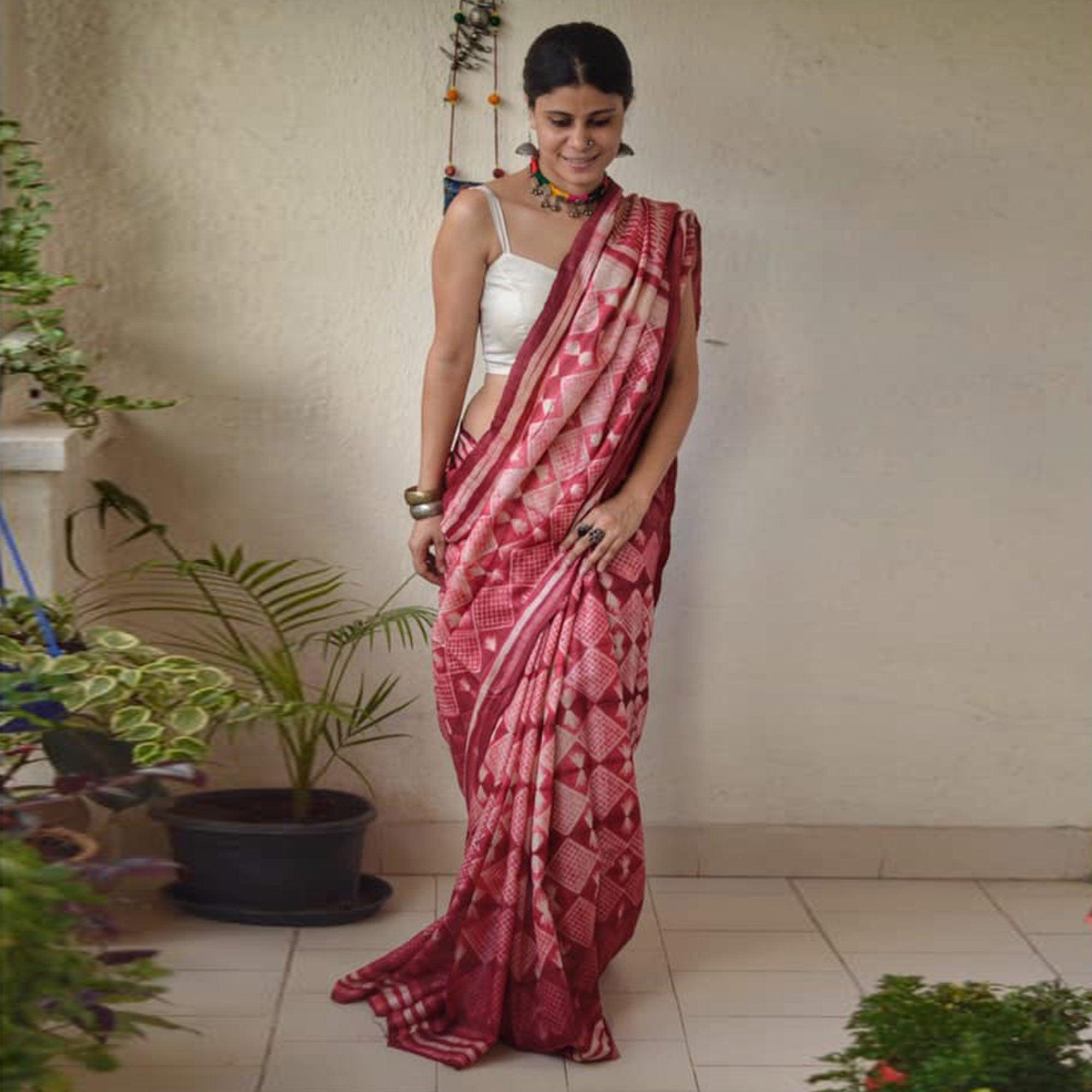 Pink Digital Printed Linen Saree - Peachmode