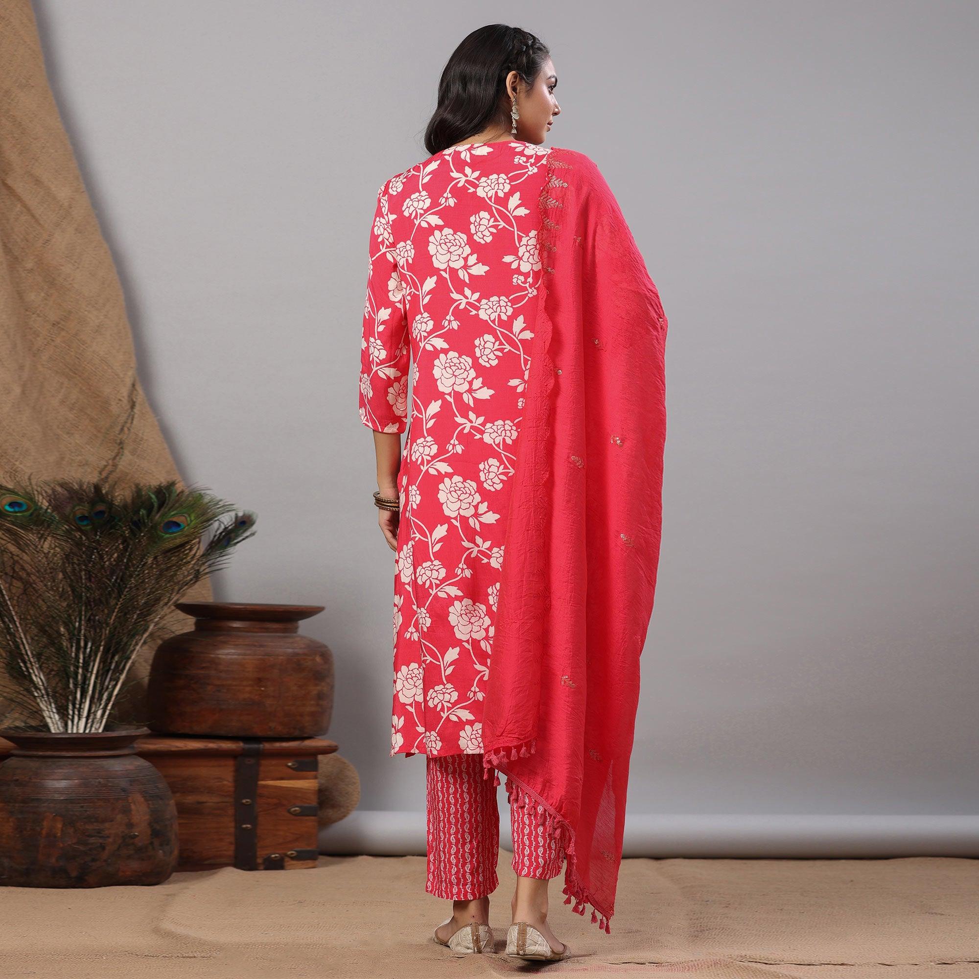 Pink Printed With Embroidered Muslin Kurti Pant Set With Dupatta - Peachmode