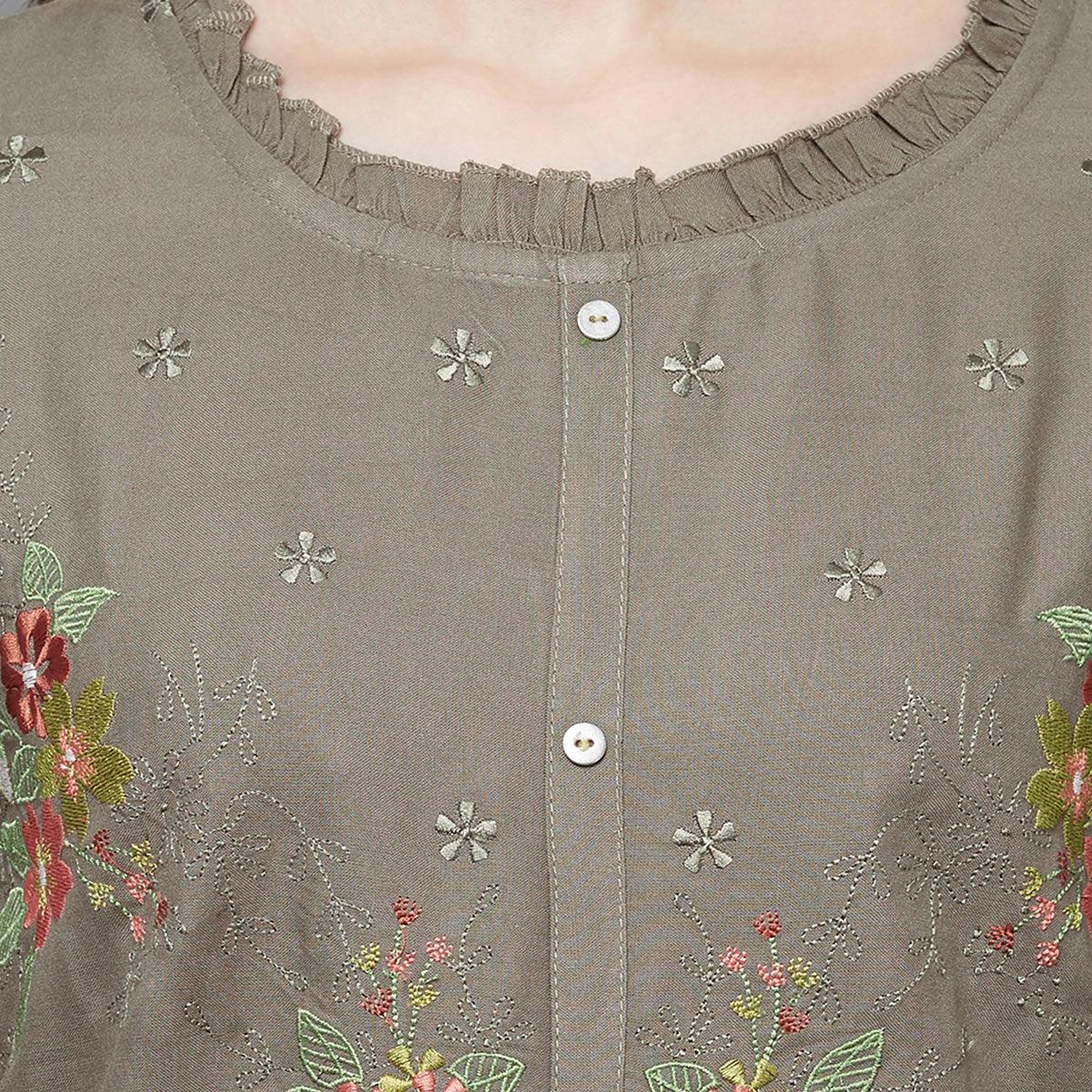 Ravishing Mehendi Green Colored Casual Embroidered Cotton Kurti - Peachmode