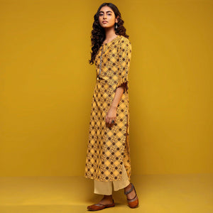 Refreshing Yellow Colored Casual Printed Cotton Silk Kurti-Bottom Set - Peachmode