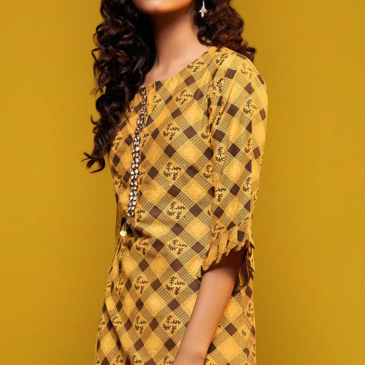 Refreshing Yellow Colored Casual Printed Cotton Silk Kurti-Bottom Set - Peachmode