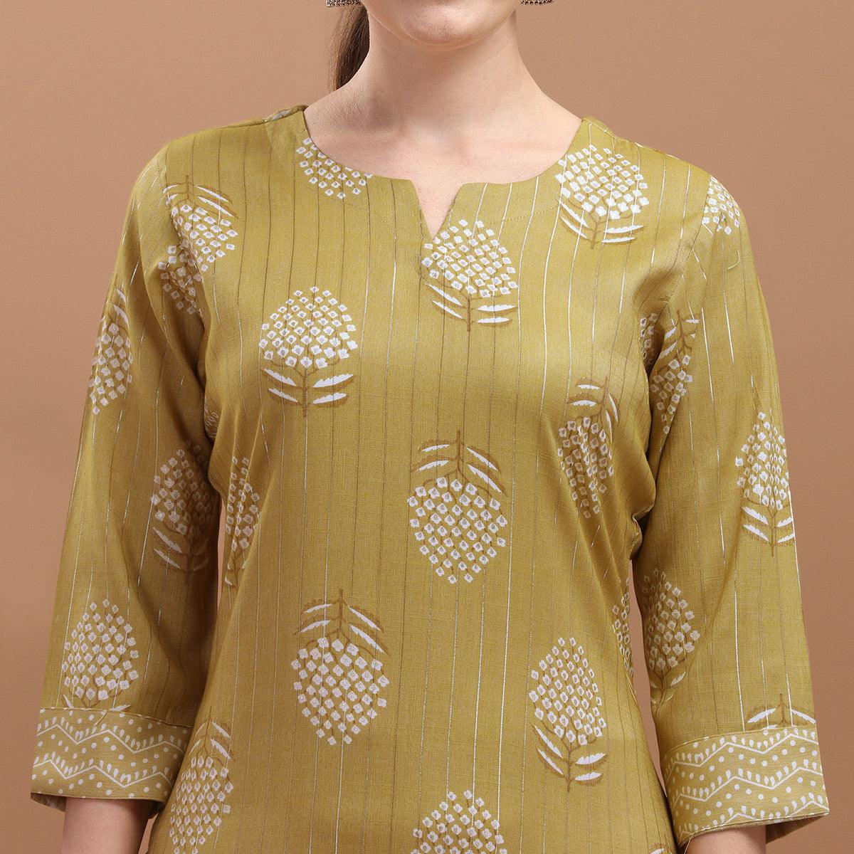 Refreshing Yellow Colored Casual Wear Silver Zari Foil Printed Rayon Slub Kurti - Pant Set - Peachmode