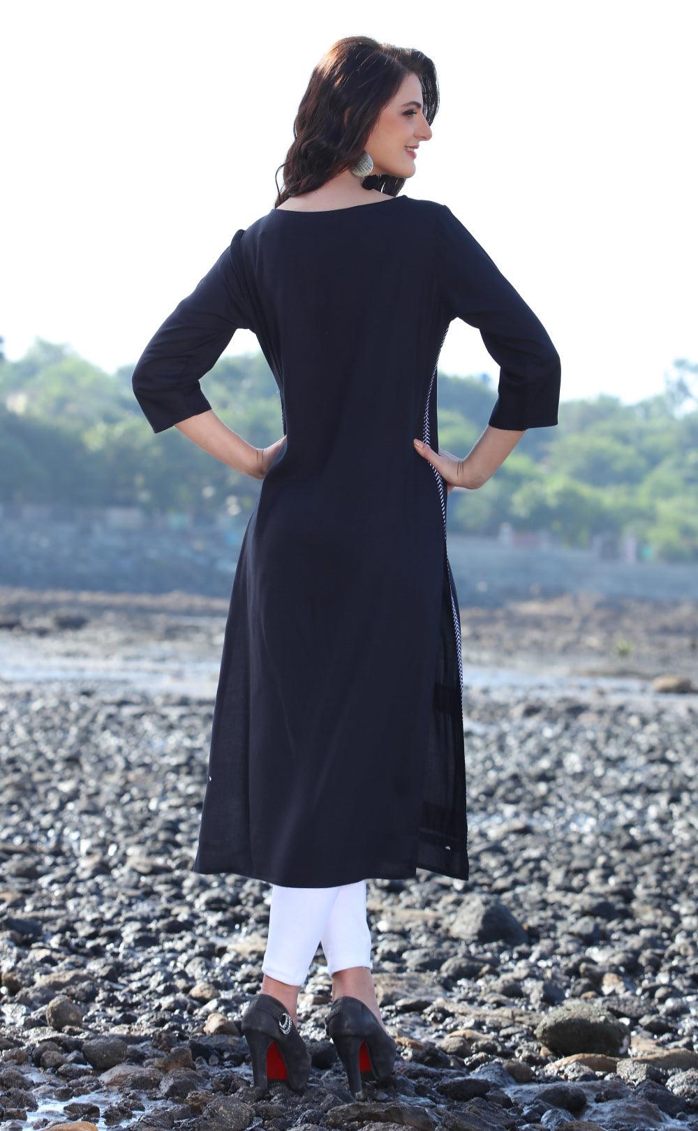 Sizzling Black Designer Printed Rayon Kurti - Peachmode