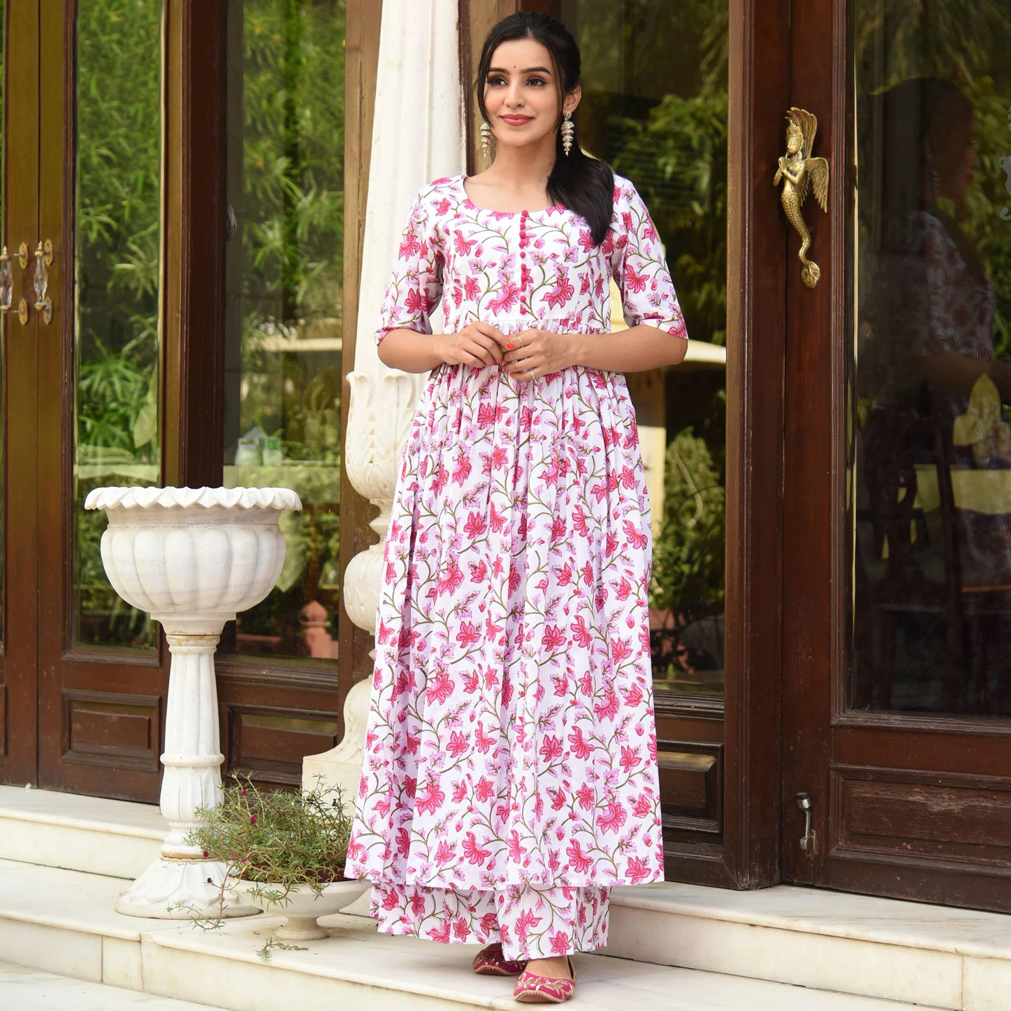 Stunning White Colored Casual Digital Printed Muslin Blend Kurti-Palazzo Set - Peachmode