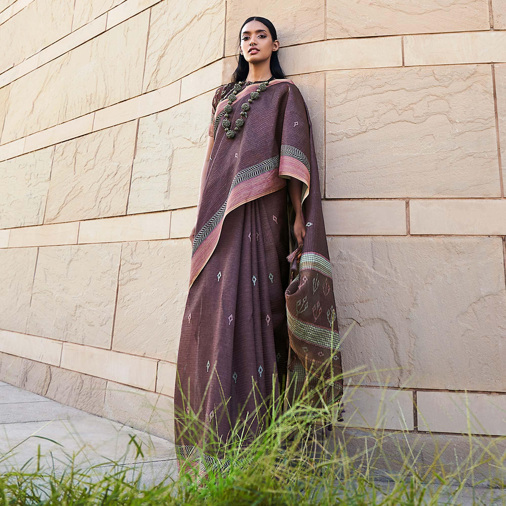 Wine Digital Printed Art Silk Saree With Tassels - Peachmode
