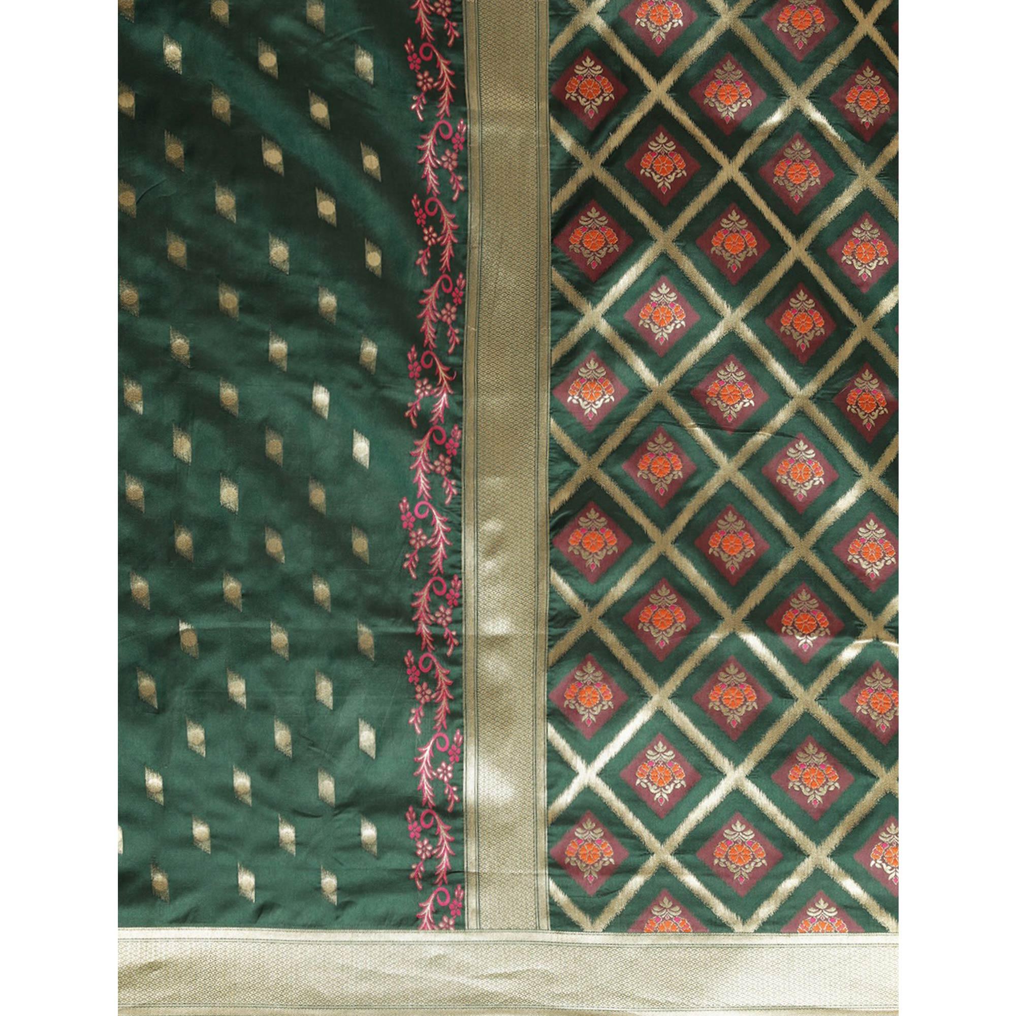 Women's Green Festive Wear Woven Kanjivaram Silk Saree With Unstitched Blouse - Peachmode