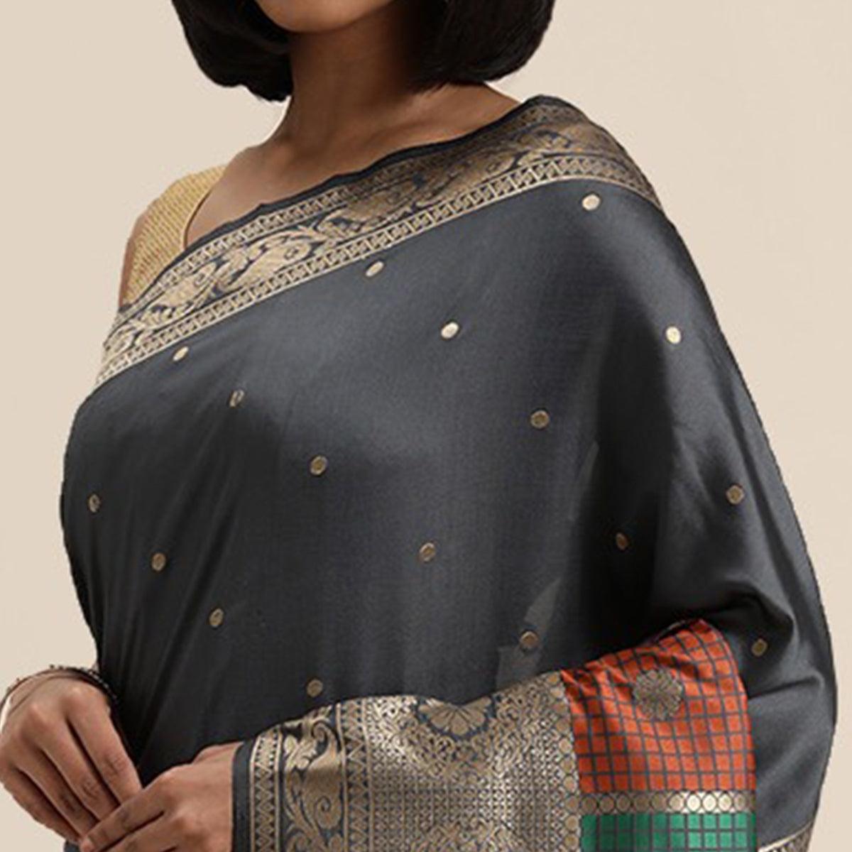 Women's Grey Festive Wear Woven Kanjivaram Silk Saree With Unstitched Blouse - Peachmode