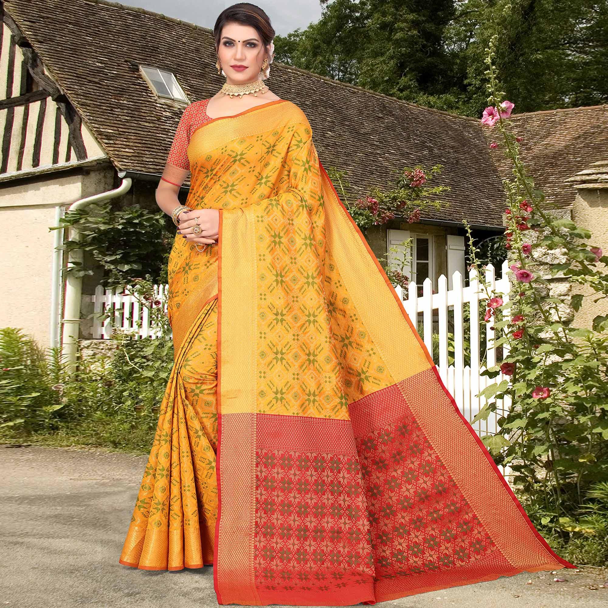 Yellow Woven Jacquard Saree - Peachmode