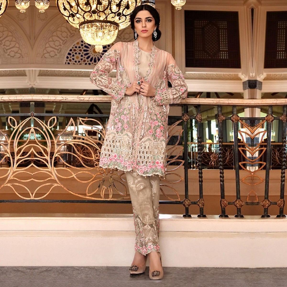 7 Stylish Ways to Give Your Kurti a Different Look - Peachmode