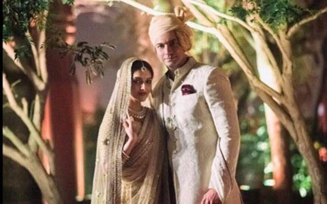 ASIN AND RAHUL SHARMA GET HITCHED IN STYLE