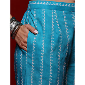 Turquoise Printed Pure Cotton Straight Salwar Suit
