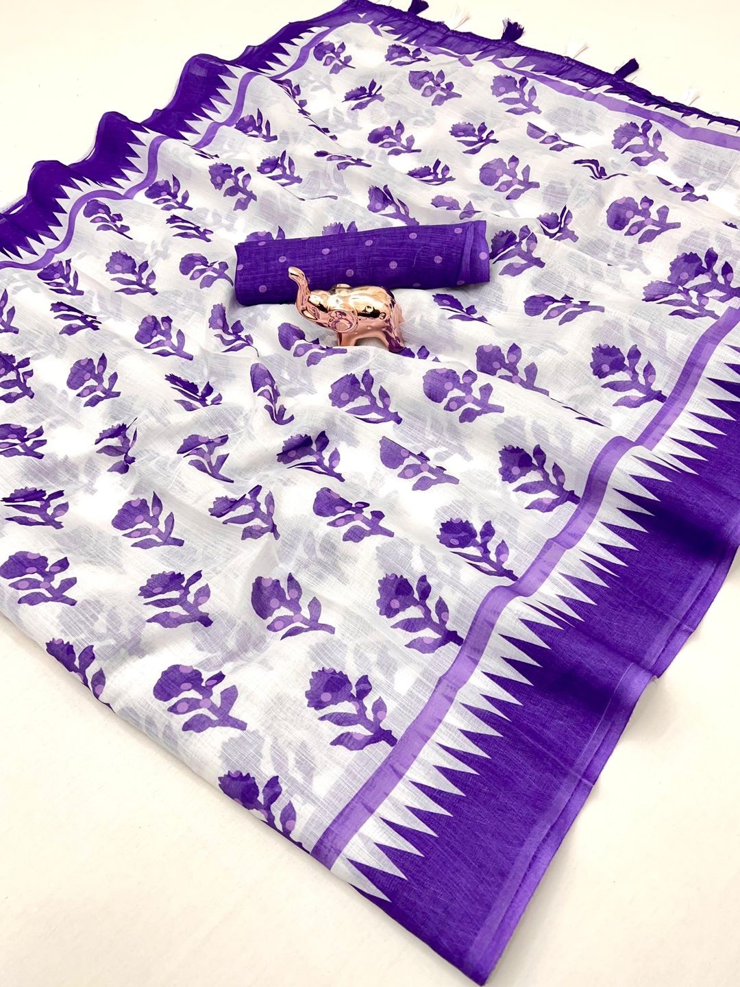 Purple Floral Printed Linen Saree with Polka Dot Blouse Piece - Image 3