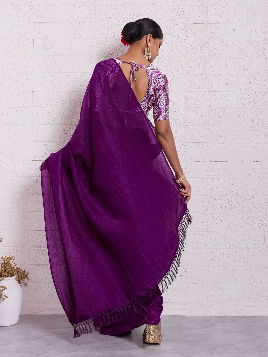Graceful Wine Solid Pure Crunchy Saree Accented With Fine Tassel Pallu - Image 3