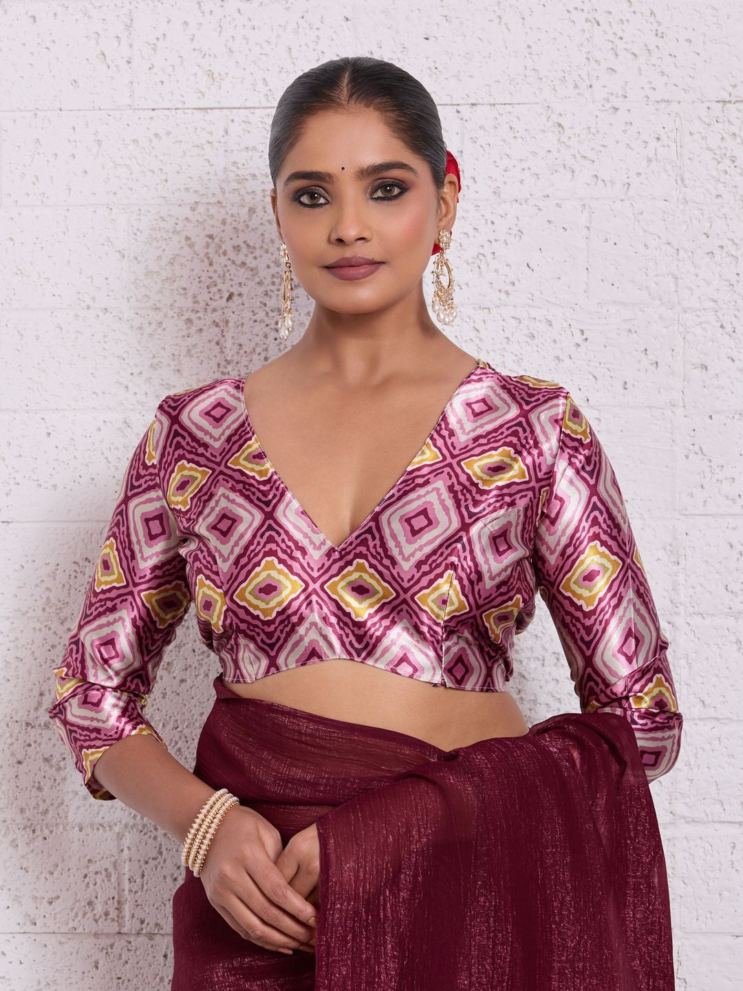 Graceful Dark Maroon Solid Pure Crunchy Saree Accented With Fine Tassel Pallu - Image 2
