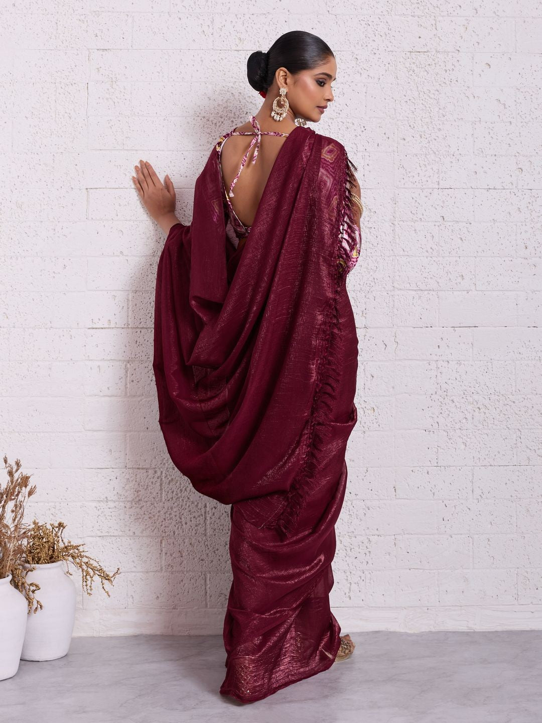 Graceful Dark Maroon Solid Pure Crunchy Saree Accented With Fine Tassel Pallu - Image 3