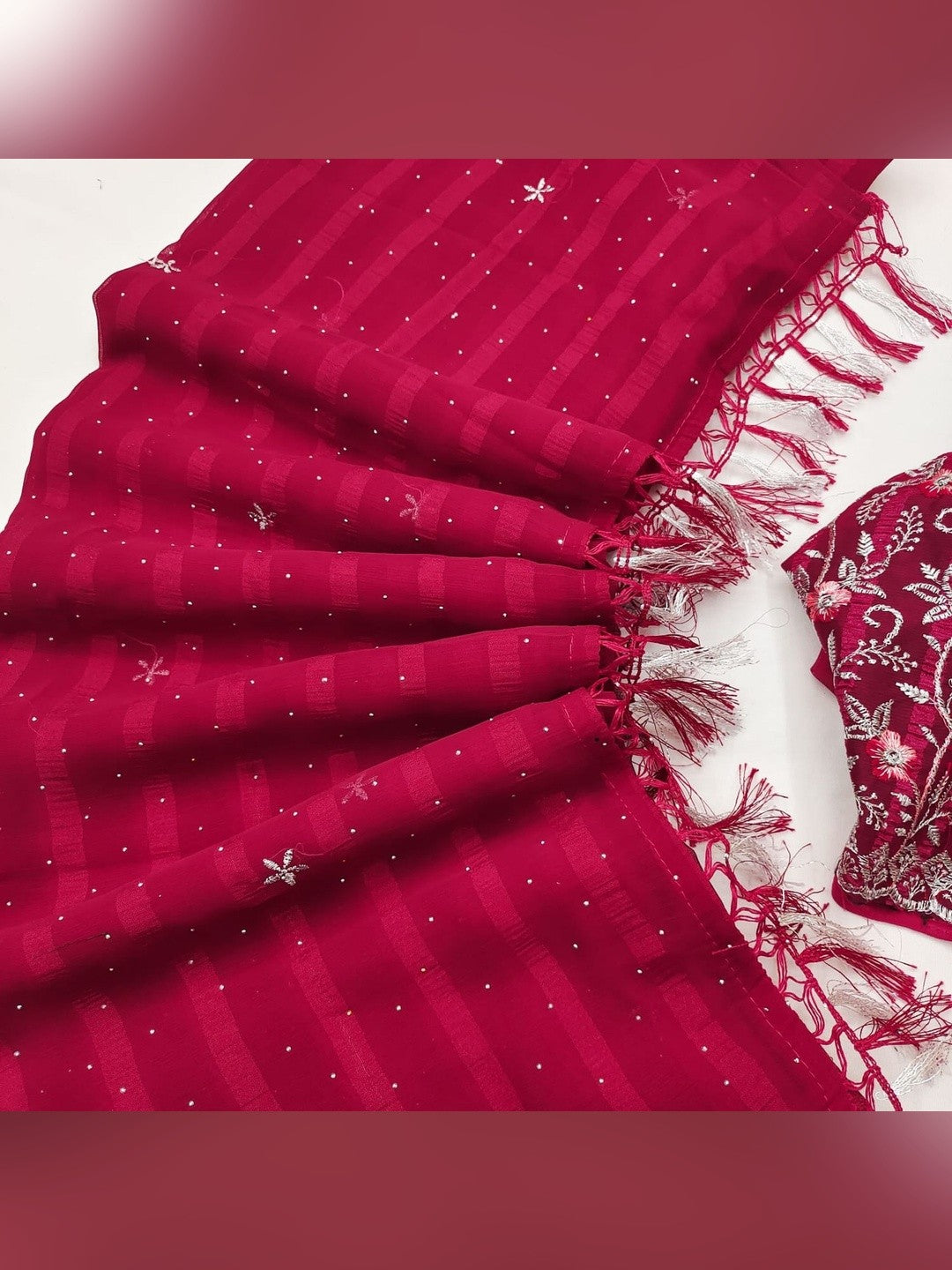 Graceful Pink Floral Embroidery & Swarovski Work Chiffon Saree With Luxurious Tassel Pallu - Image 4