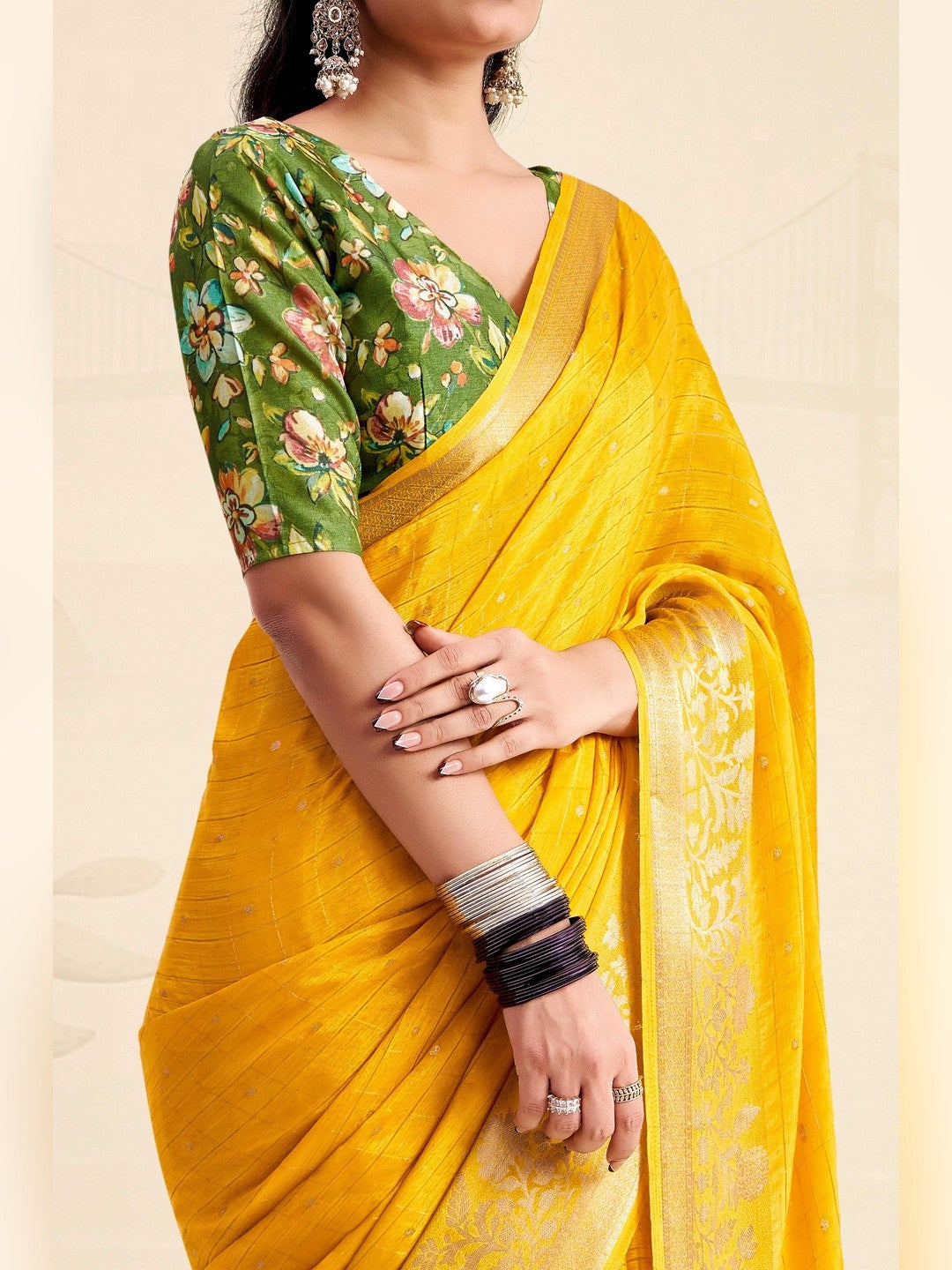 Refreshing Yellow Floral Weaving Chinon Jacquard Saree With Artful Tassel Pallu Accent - Image 2
