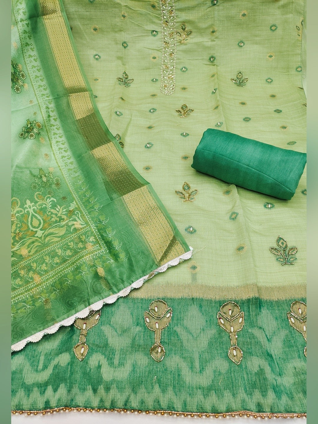 Luxurious Green Floral Beads & Moti Handwork Banarasi Silk Dress Material With Shimmering Sequins - Image 2