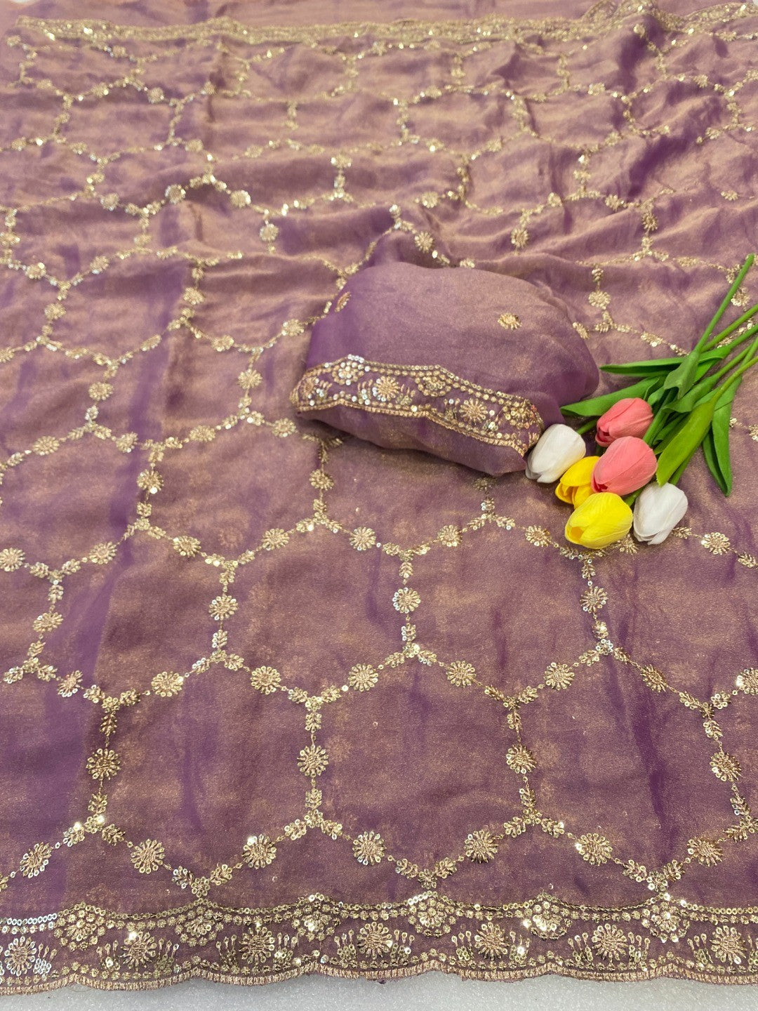 Elegant Lavneder Shimmer Saree Adorned With Intricate Sequins Embroidery Work - Image 5