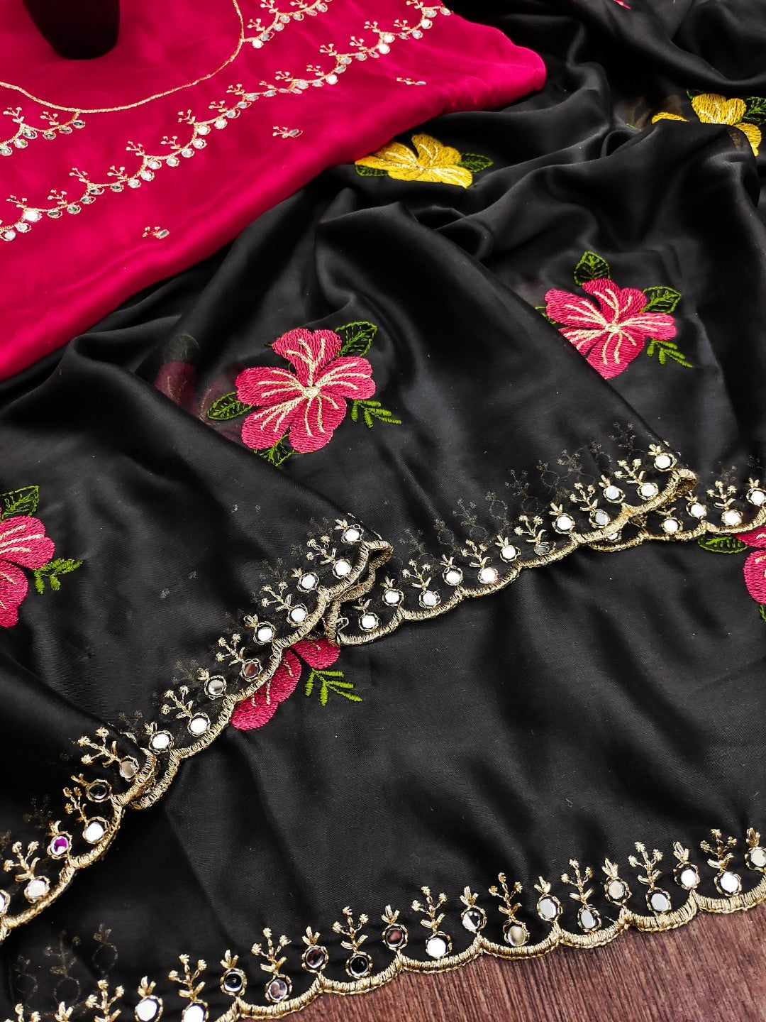 Black & Pink Floral Thread Work Saree Viscose Beautiful Mirror Border Festive Glamour - Image 4