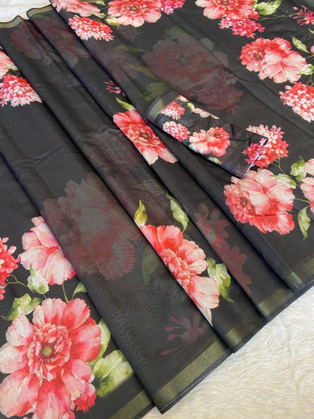 Charming Black Floral Printed Chanderi Cotton Saree Highlighted By Intricate Zari Border Work - Image 5