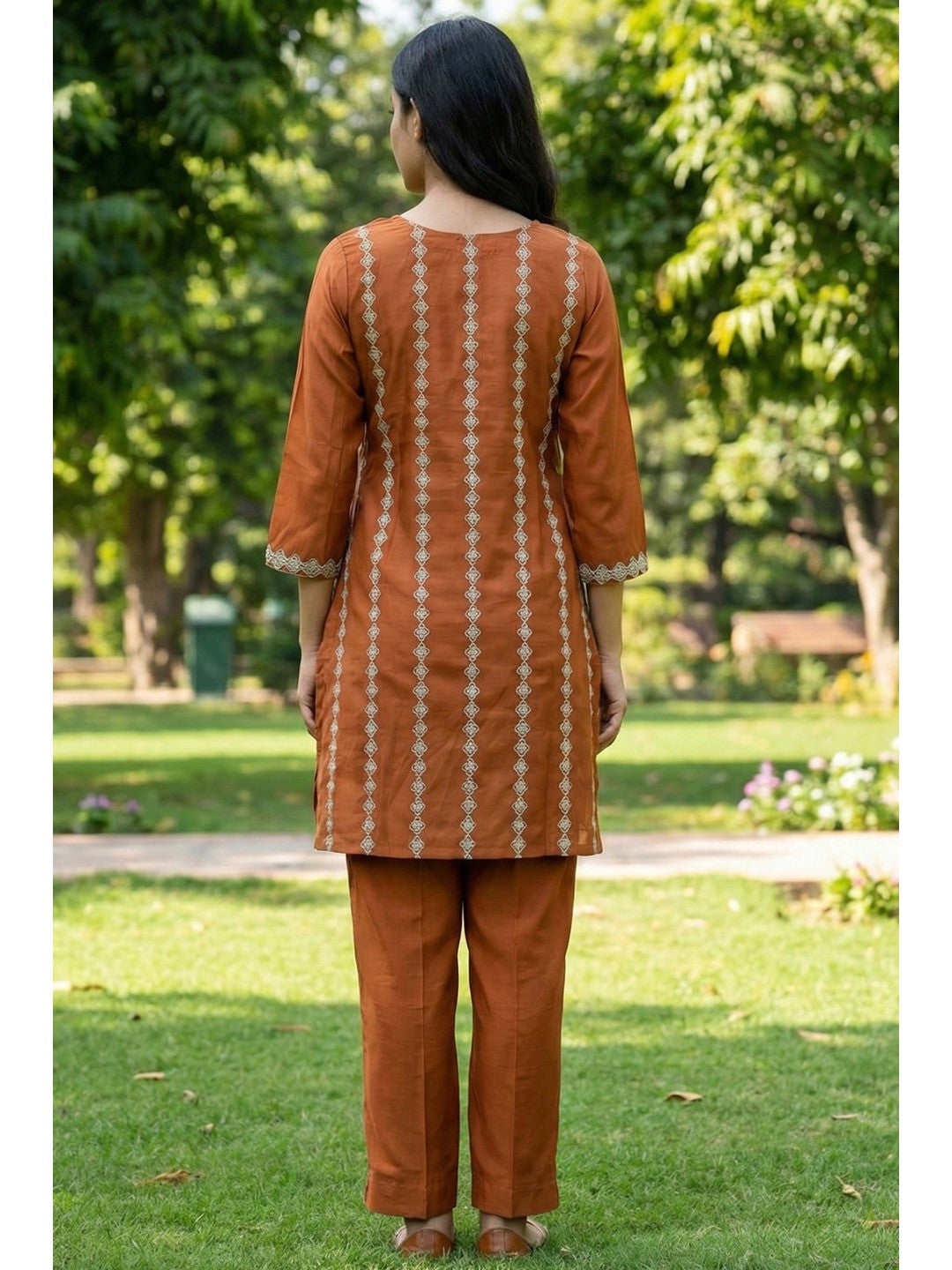 Elegant Rust Chanderi Silk Kurta Set with Delicate Embroidery - Image 3