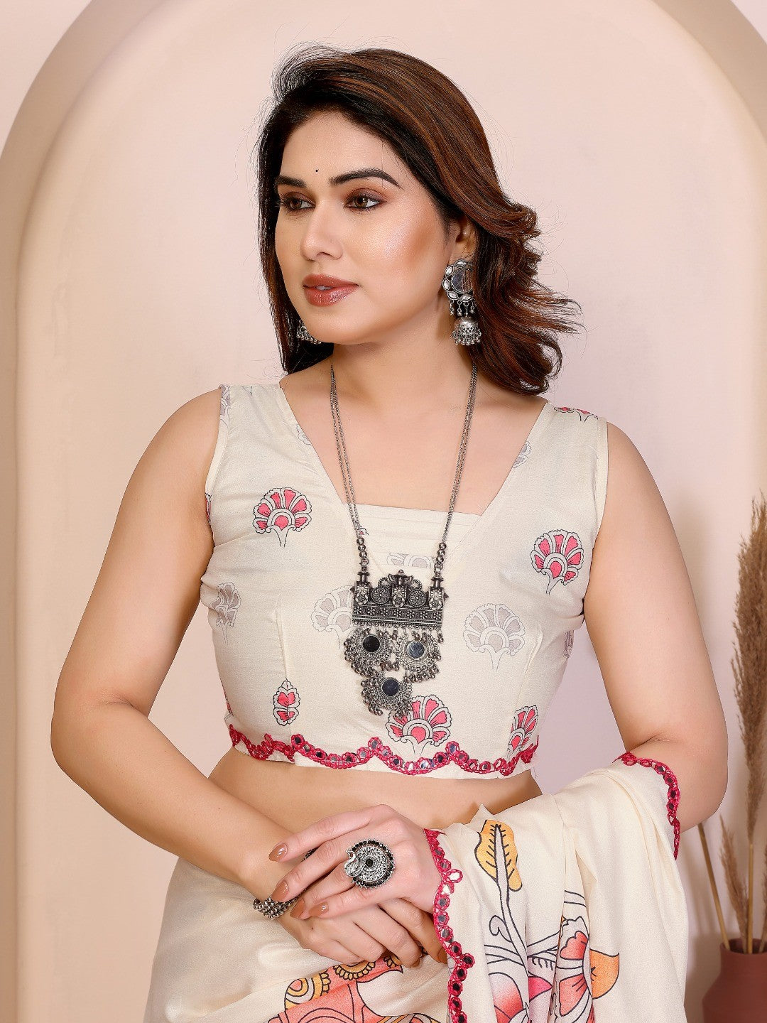 White Silk Blend Saree with Digital Print & Mirror Embellished Border - Image 3