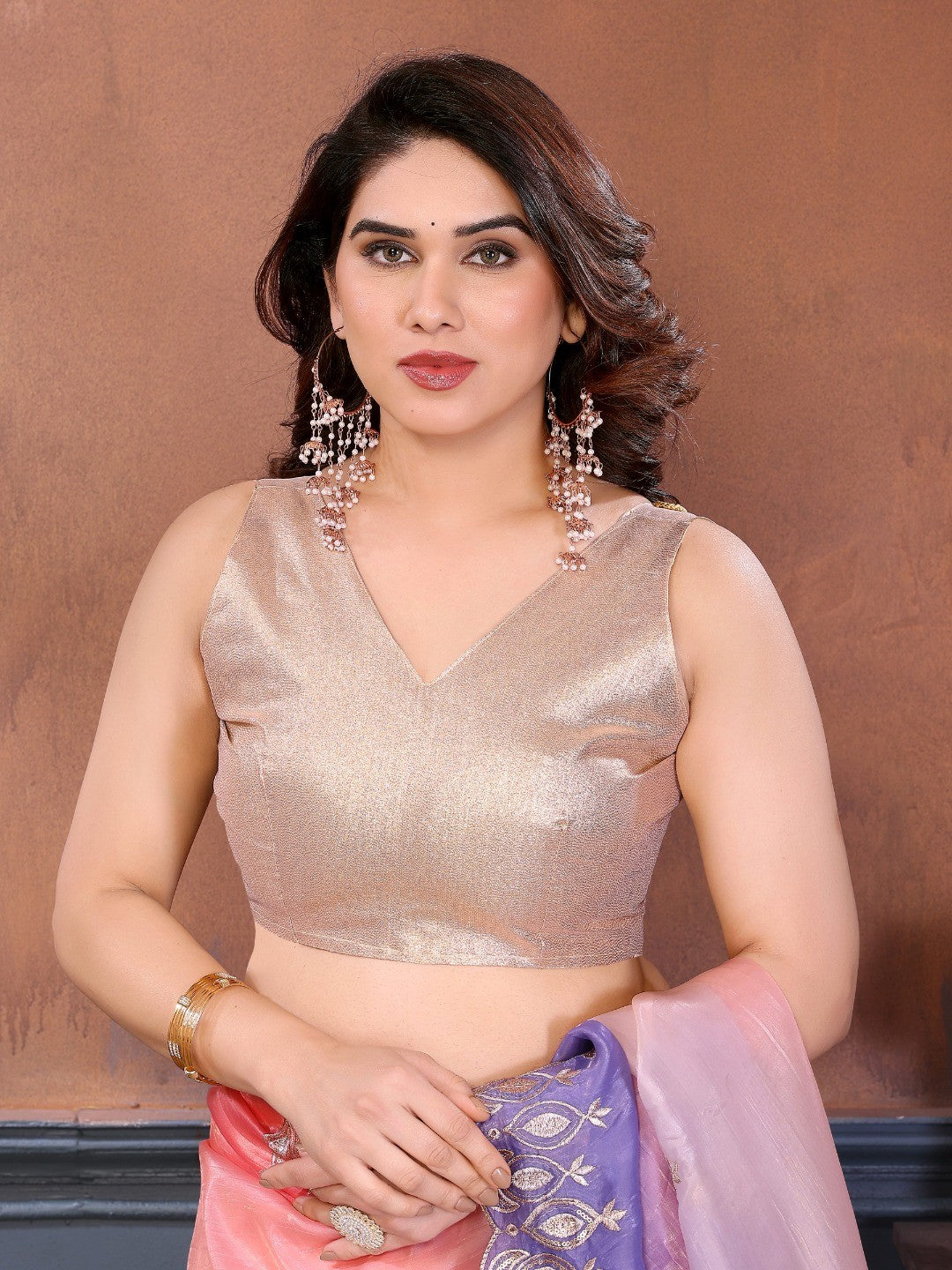 Graceful Lavender & Peach Blend Saree with Heavy Embroidered Detailing - Image 3
