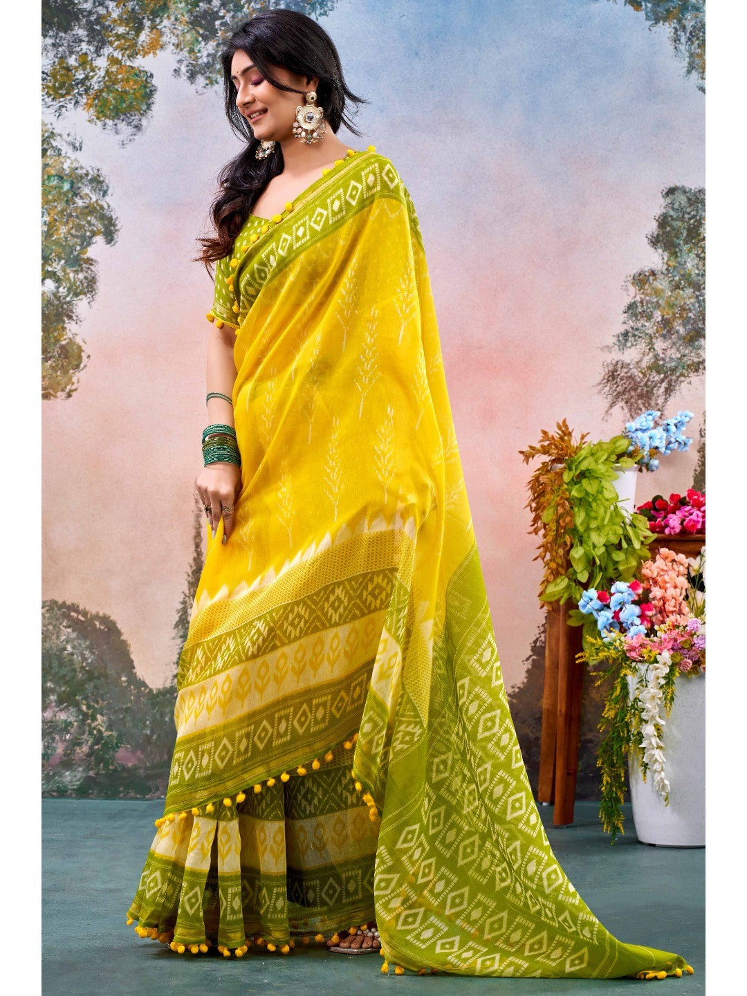 Yellow Printed Cotton Blend Saree With Pumpum Lace - Image 3