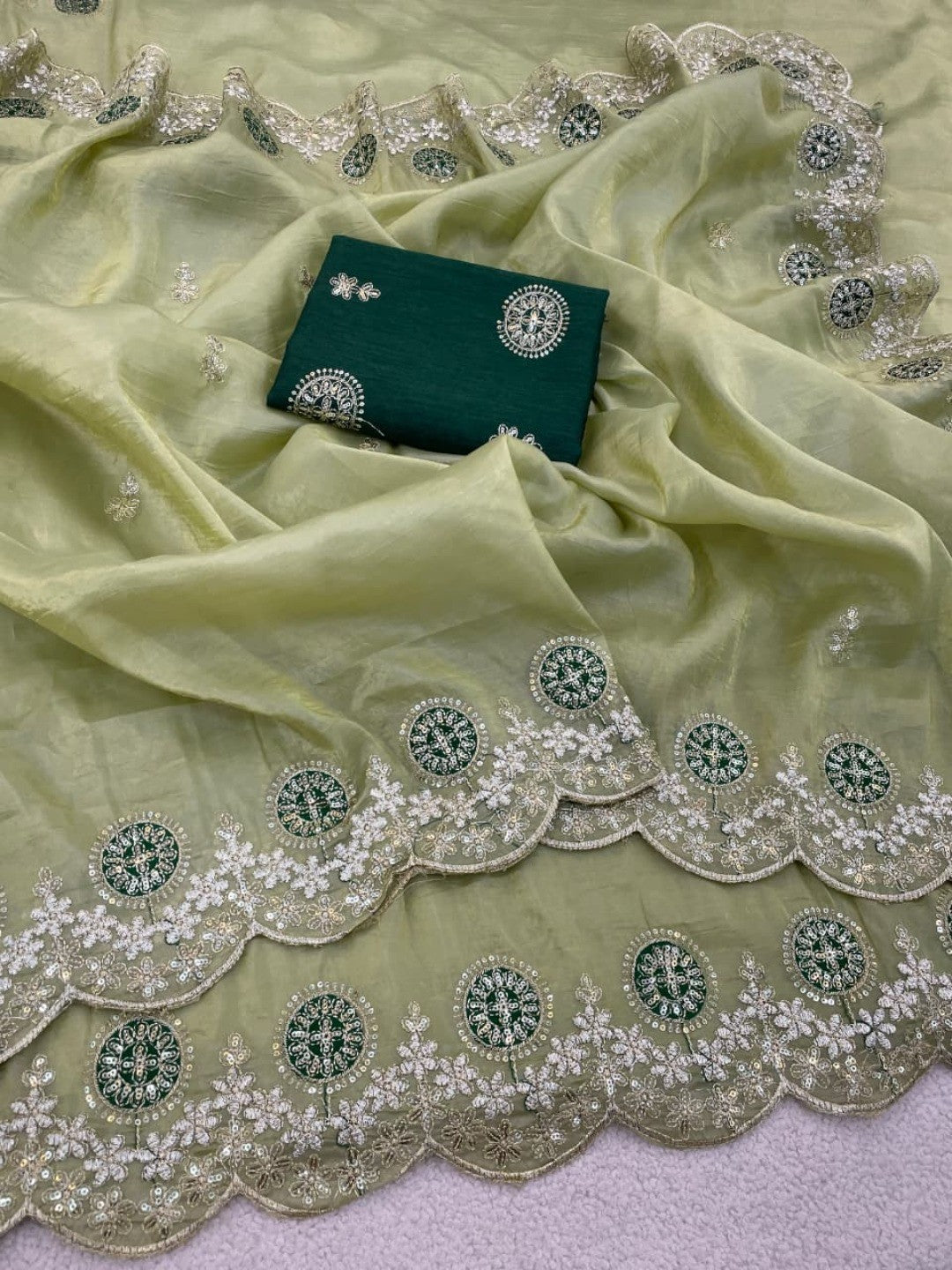 Green Charm Crunchy Saree with Premium Embroidered Border - Image 5