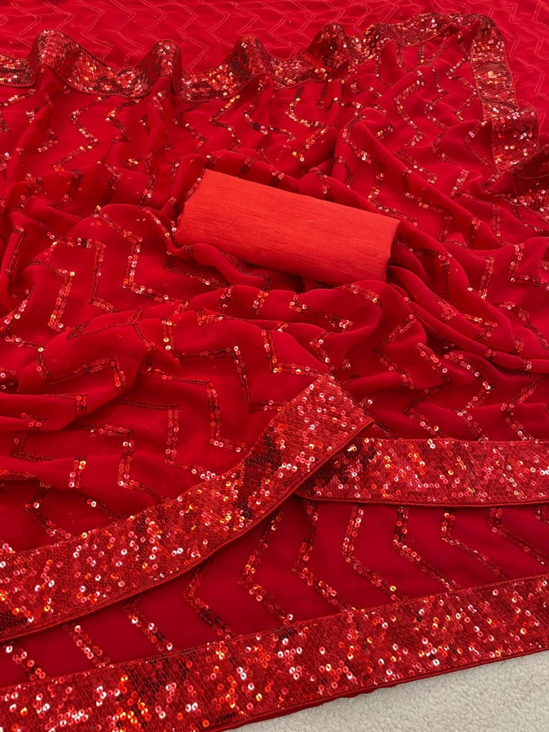 Elegant Red Georgette Silk Saree with Sequin Embellishments - Image 5
