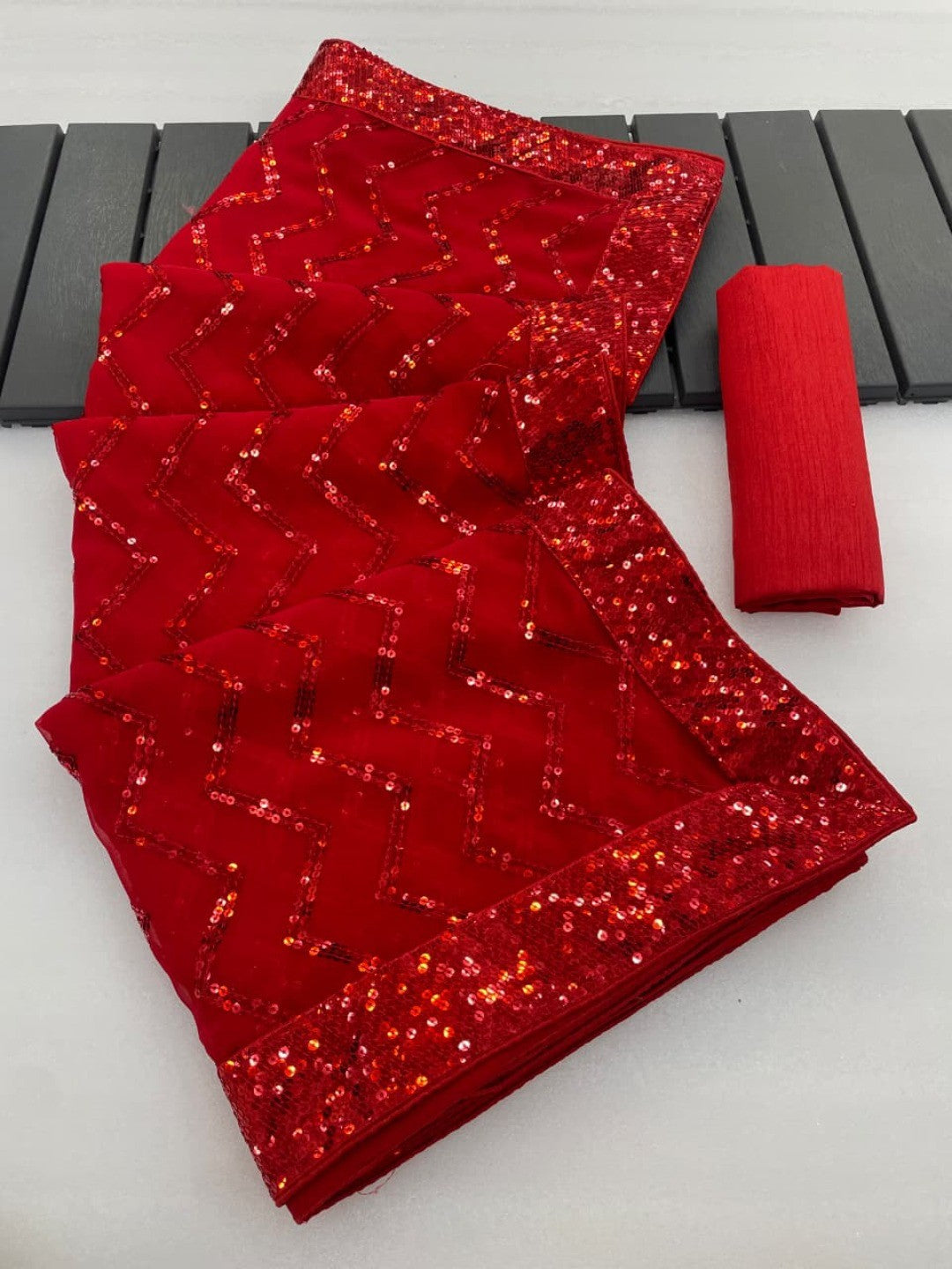 Elegant Red Georgette Silk Saree with Sequin Embellishments - Image 6