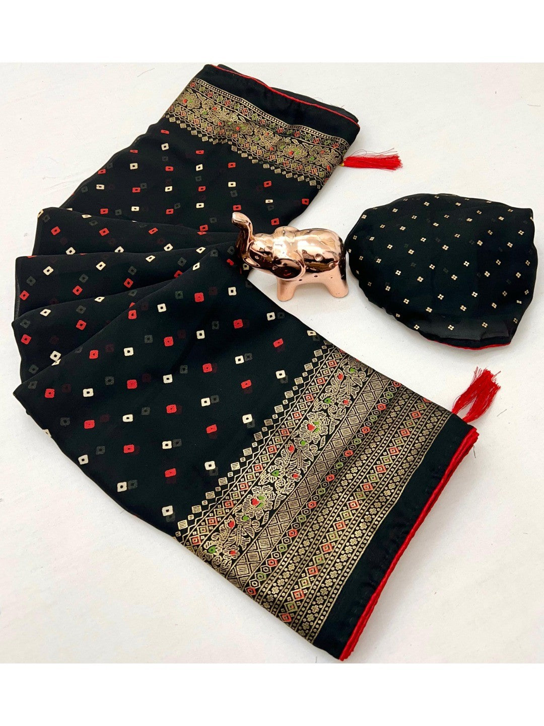 Luxurious Black Bandhani Foil Printed Viscose Saree for Traditional Functions and Parties - Image 3