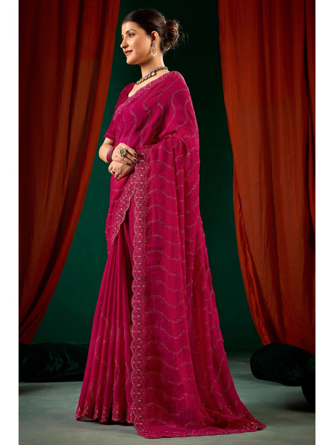 Graceful Pink Georgette Silk Saree with Delicate Embroidery - Image 3