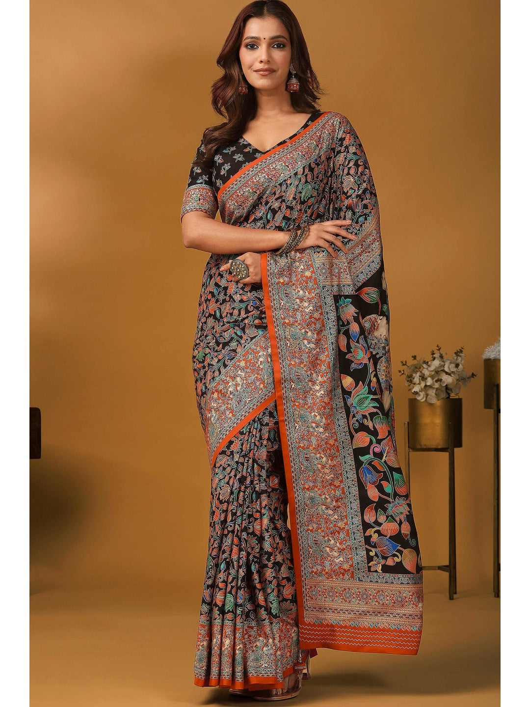Graceful Black Kalamkari Art Visocse Saree With AllOver Floral Motifs & Grand Storytelling Pallu - Image 1