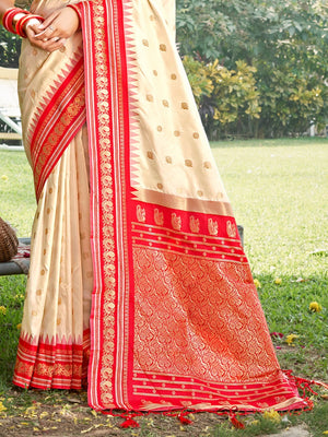 Elegant Cream Ethnic Motifs Zari Silk Blend Saree for Festive Occasions - Image 2