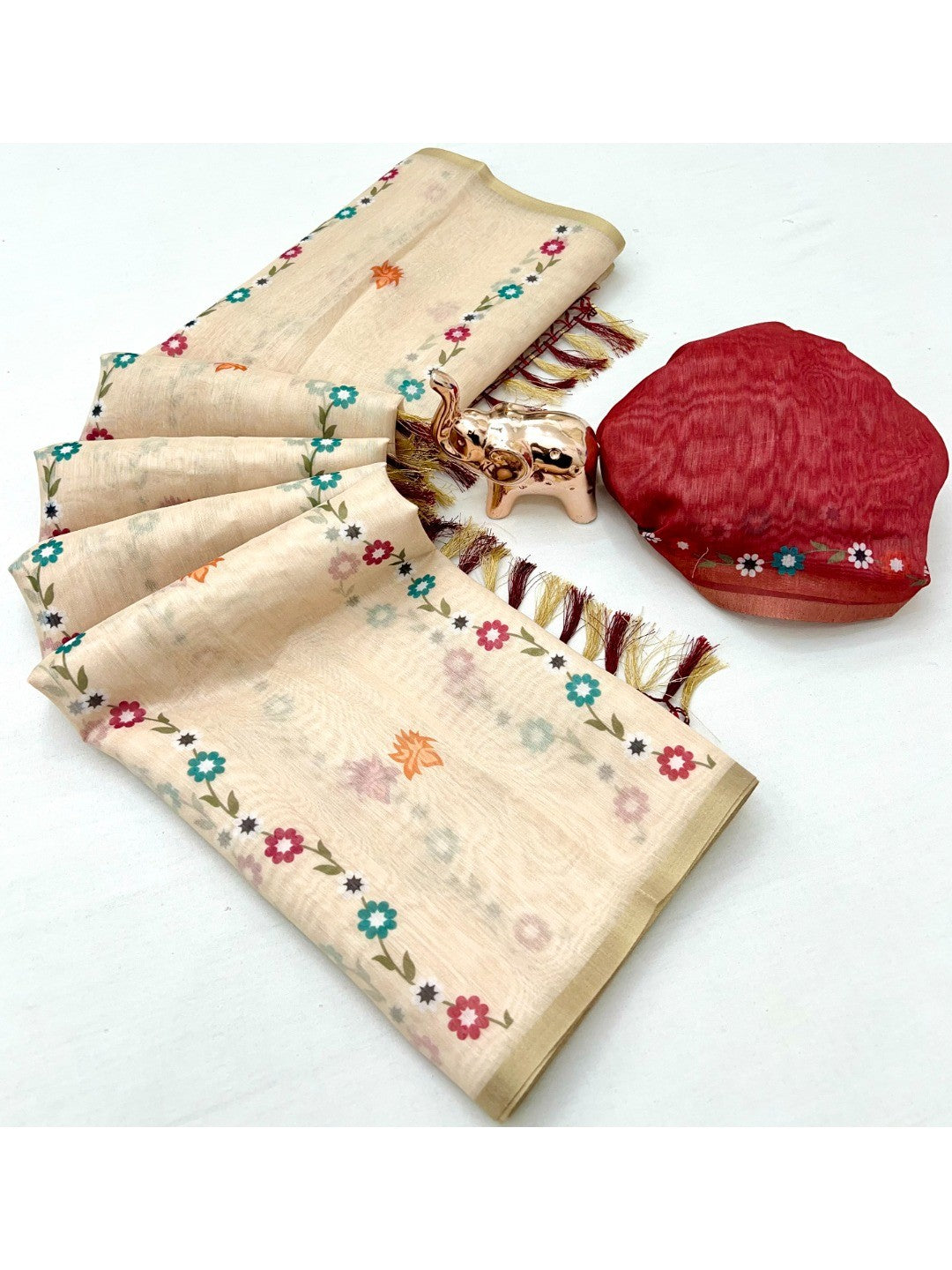 Cream Floral Linen Saree with Minimal Floral Elegance and Festive Occasion Styling - Image 3