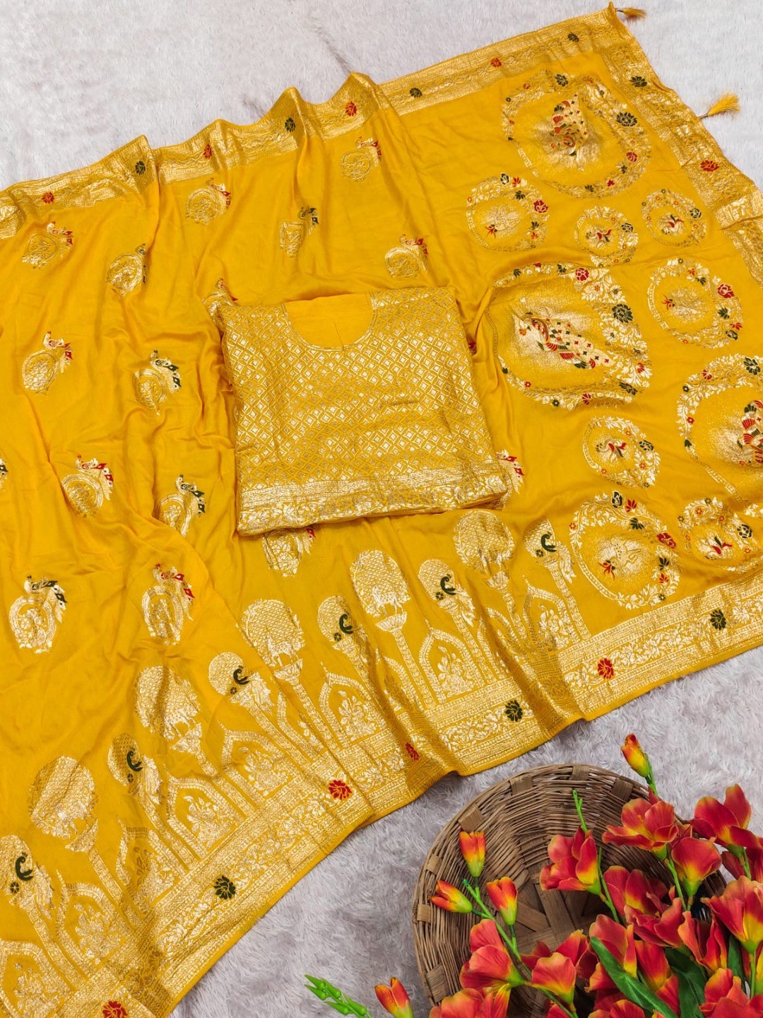 Mustard Cotton Blend Saree featuring Exquisite Antique Peacock & Deer Motif Weaving With Grand Pallu - Image 2