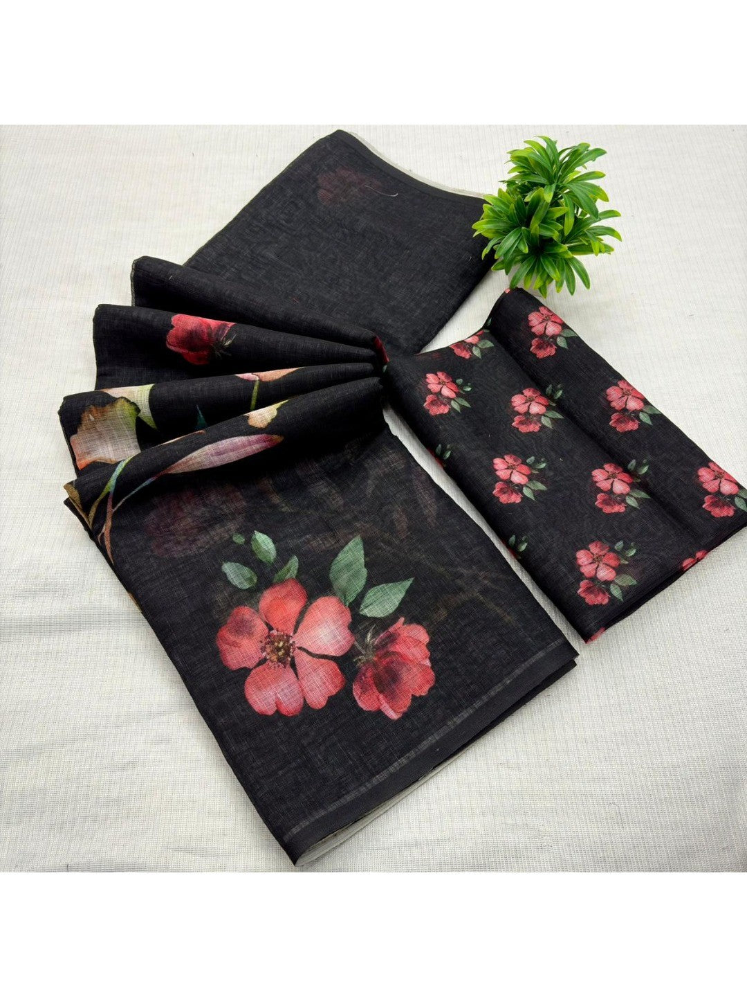 Black Floral Printed Linen Saree - Image 3