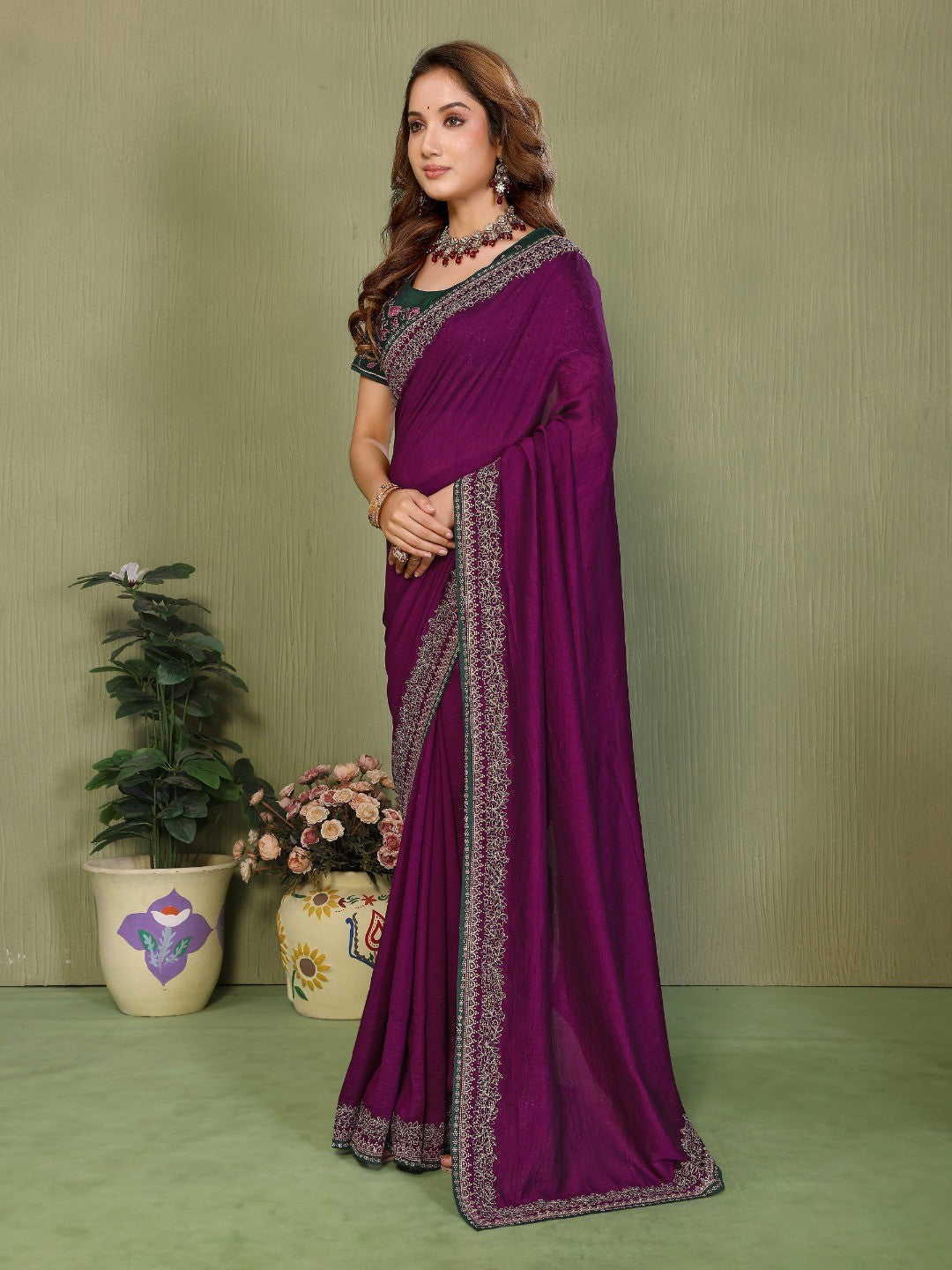 Wine Vichitra Silk Party Wear Saree Featuring Detailed Stone Work and Rich Elegant Finish - Image 5