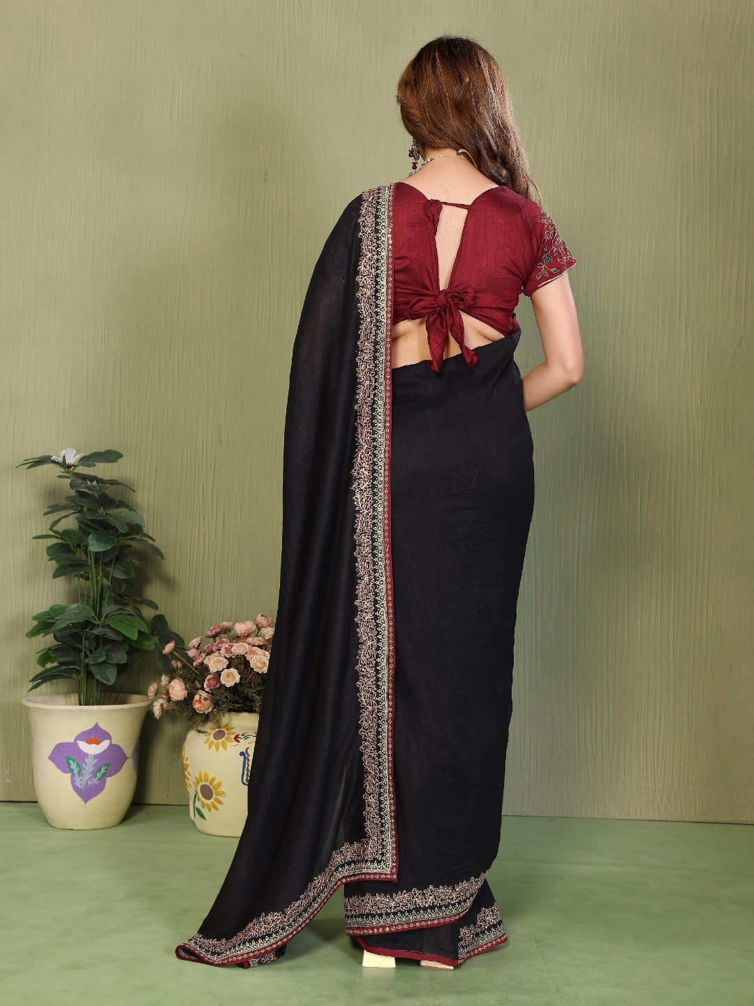 Black Vichitra Silk Party Wear Saree Featuring Detailed Stone Work and Rich Elegant Finish - Image 3