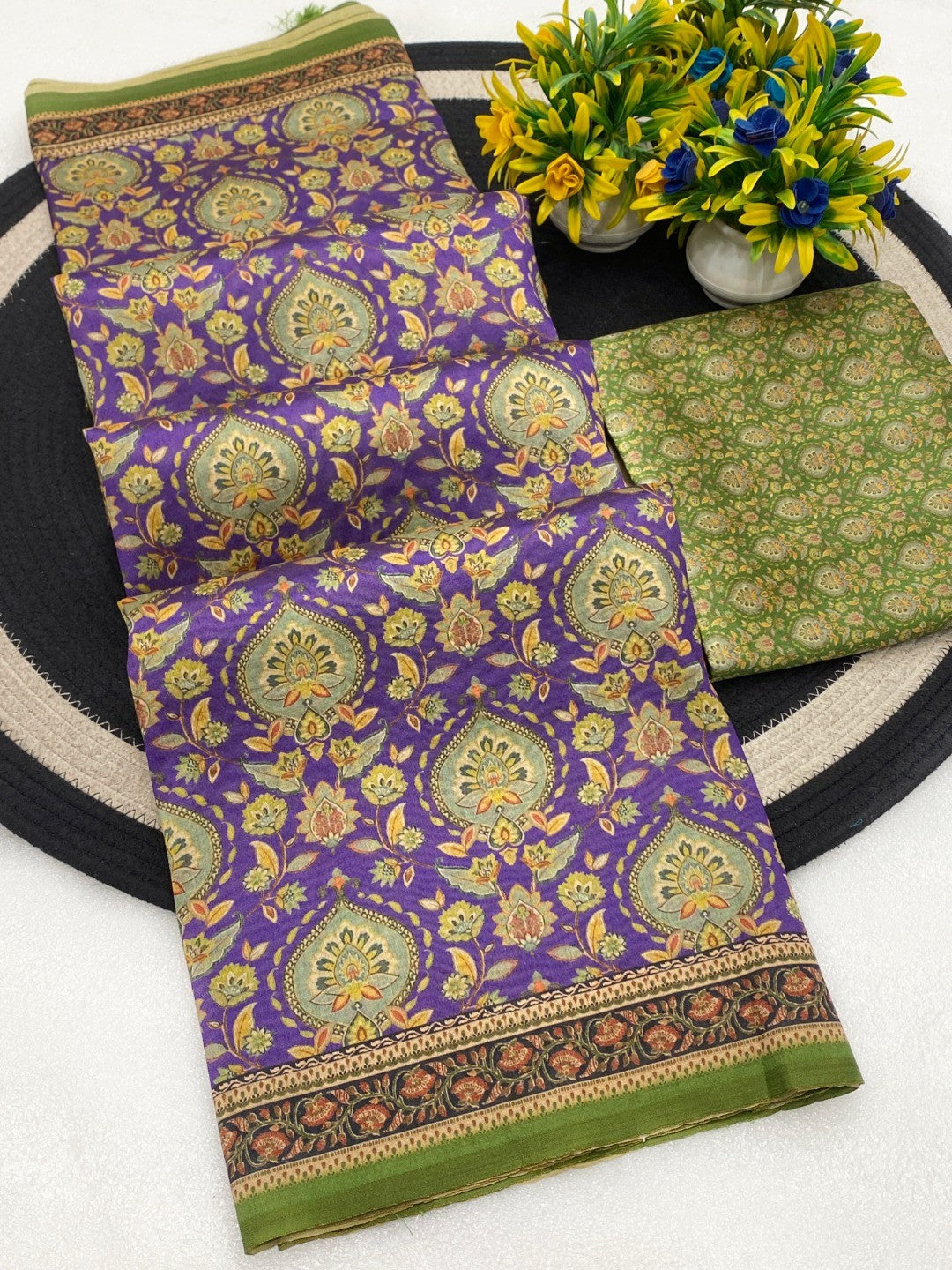 Purple Floral Printed Silk Blend Saree with Premium Texture and Designer Style Finish - Image 5