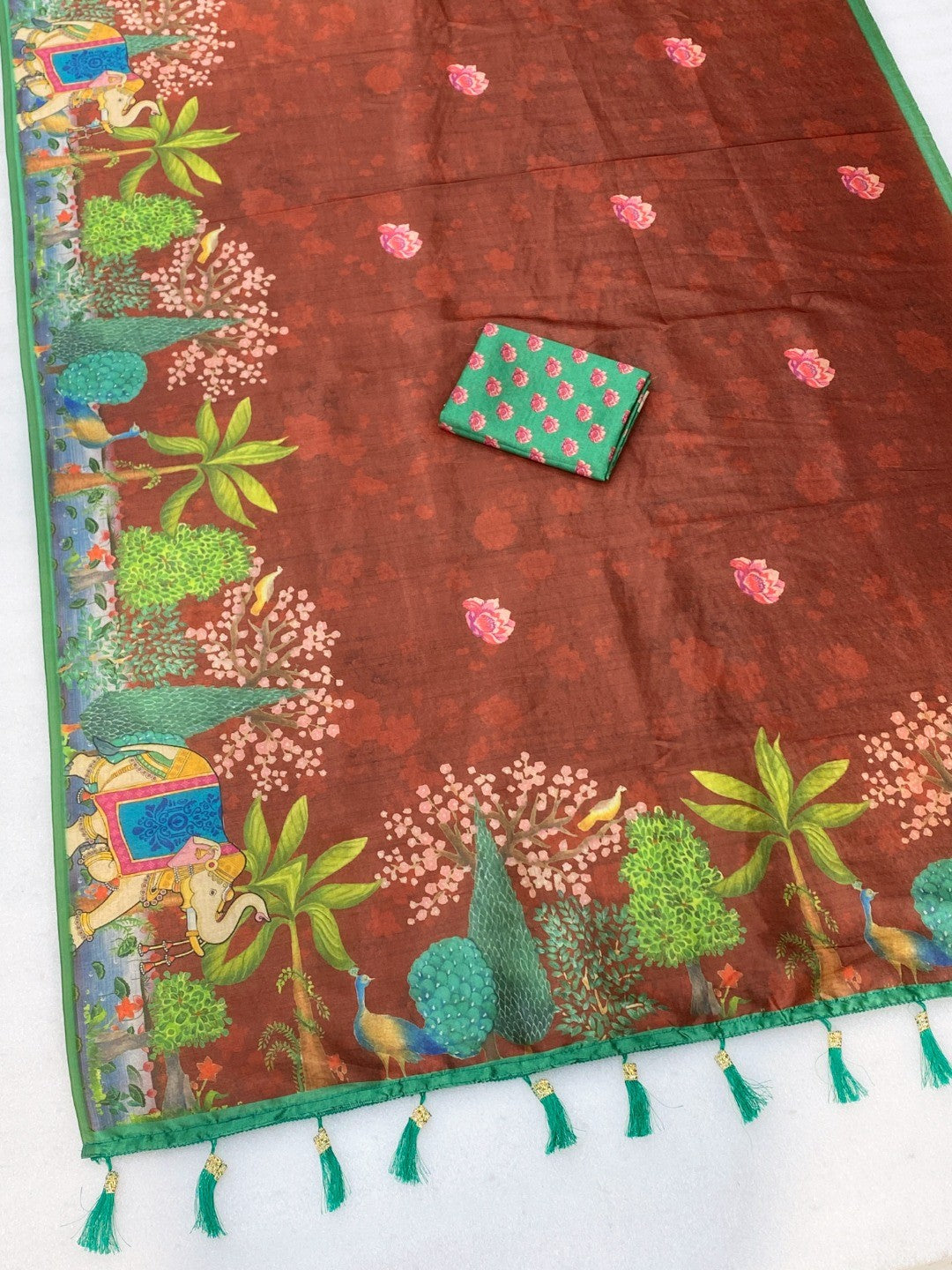 Elegant Brown Silk Blend Saree with Printed Border - Image 4