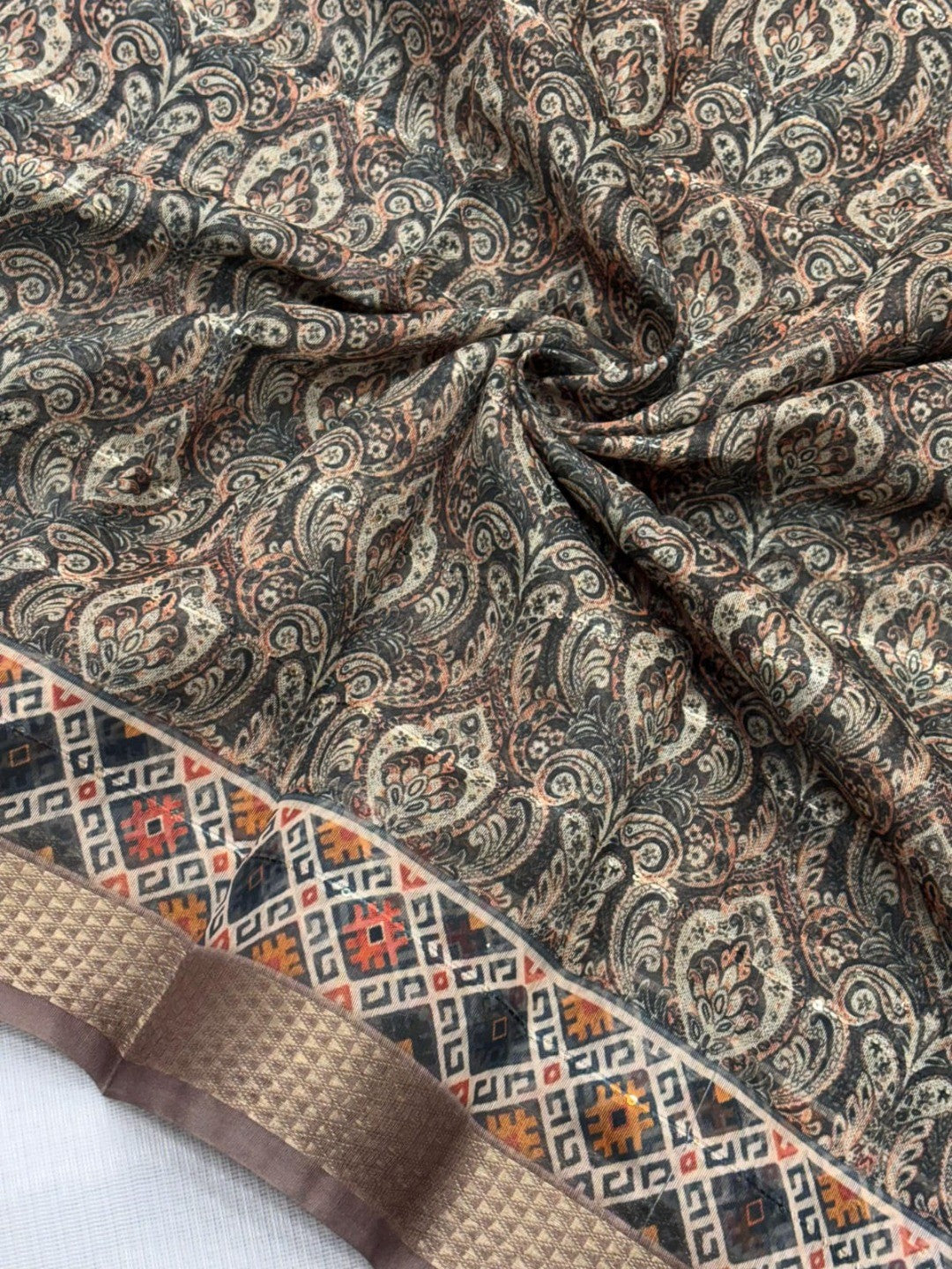 Black Abstract Digital Printed Cotton Blend Saree with Detailed Digital Pattern Finish - Image 3