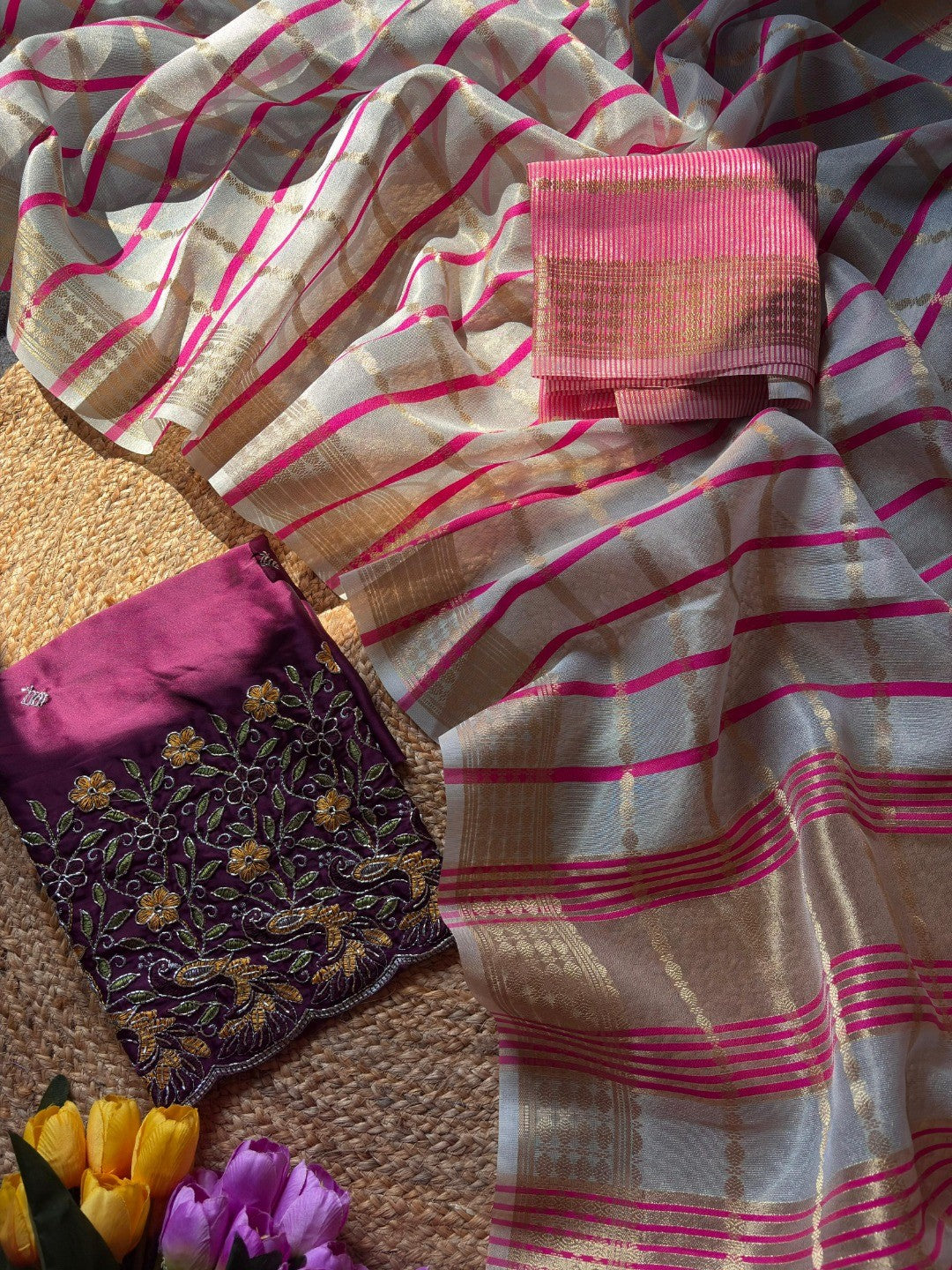 Off White Zari Woven Tissue Saree with Smooth Fabric Fall and Detailed Woven Pattern - Image 3